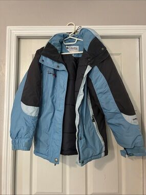 Columbia Light Blue and Black Insulated Jacket